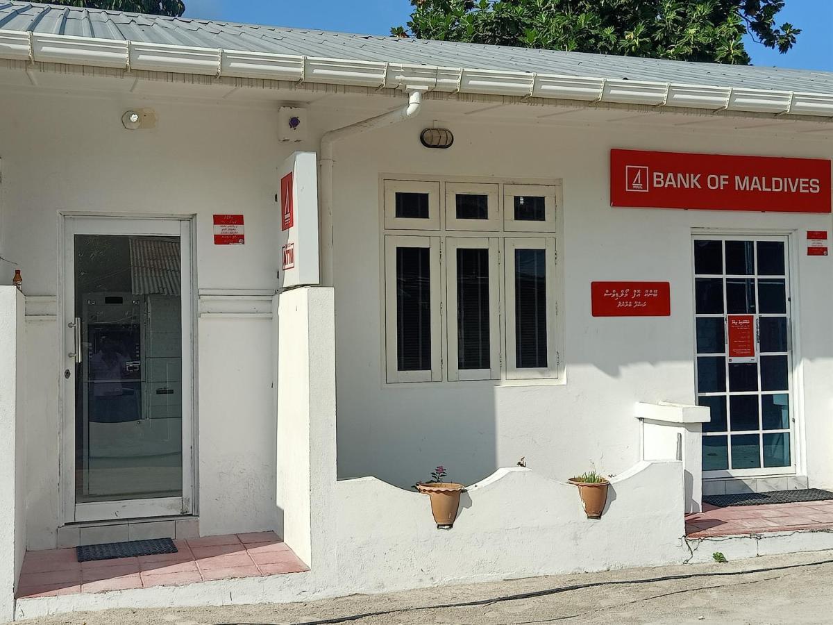 Fins Dive And Leisure Hotel Rasdhoo Exterior photo